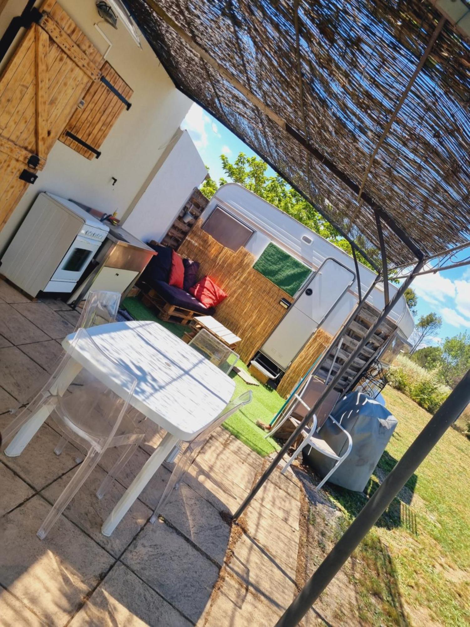 Le Mazet Hotel Poussan Екстериор снимка